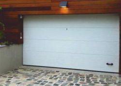 Pose et réparation de portes sectionnelles résidentielles ALIZÉ et SIROCCO Easyporte à Avignon 